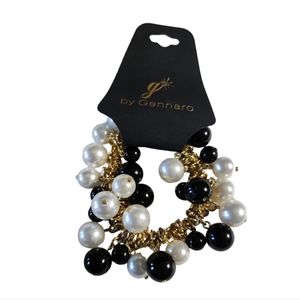 NWT G by Gennaro Black/White Beaded Gold Toned Stretch Bracelet